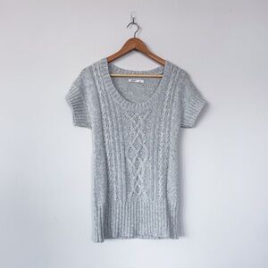 Vintage VTG Old Navy Light Gray Short Sleeve Knit Sweater Top 2010s Early 2000s